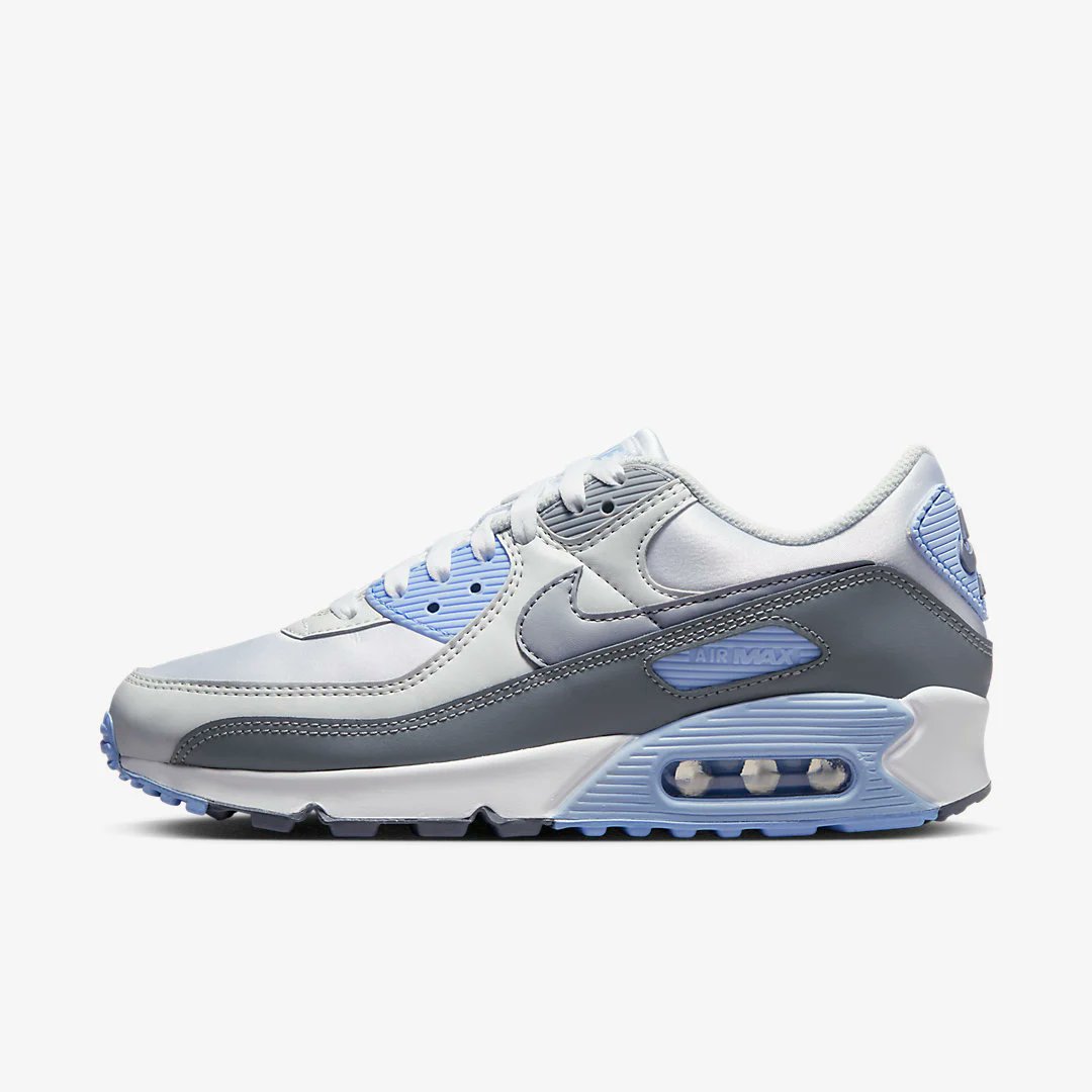 snkr_twitr's tweet photo. AD: Dropped via WSS
NEW WMNS Nike Air Max 90 'Wolf Grey/Cobalt Bliss'

Shop -> https://t.co/METjRK6TPS https://t.co/PdC7WNbHfY