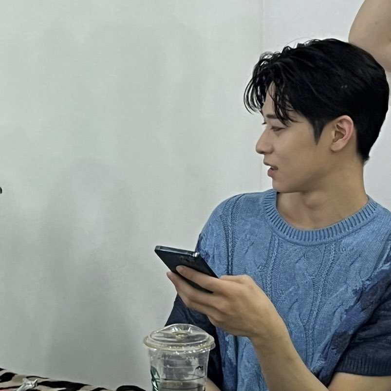 suntzwoo's tweet photo. After weeks of anxious anticipation, Juyeon hyung finally received the news he had been waiting for - confirmation that his hair was indeed on point. https://t.co/X09LA9VGxb