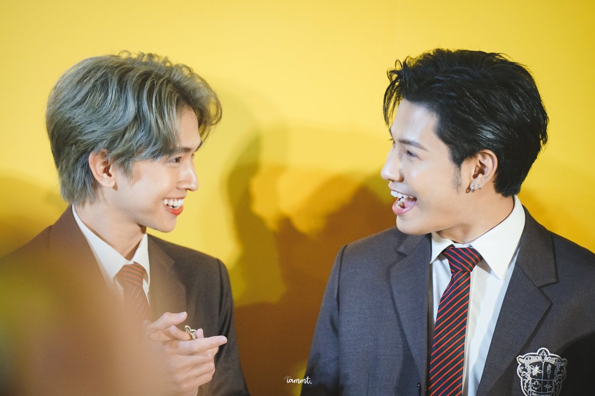 kati_whitelove's tweet photo. ชอบที่สิงได้ทำงานหลายค่าย หลายทีมงาน ทำให้เราได้รู้จักคนที่ร่วมงานกับสิงเพิ่มขึ้นโดยเฉพาะฝีมือการแสดงที่เรียกว่าเก่ง ซีนอารมณ์ คอมเมนดี้ ยกให้เลยทั้งพี่เต้ นุ้งฟลุ้ค ภูมิ โอห์ม วัยเดียวกันแต่ฝีมือเจ๋งทั้งกลุ่ม ^^

#poompps  #Tae_Darvid
#fluke_natouch  #OhmThitiwat
#SingtoPrachaya https://t.co/Zk20iQIl6T