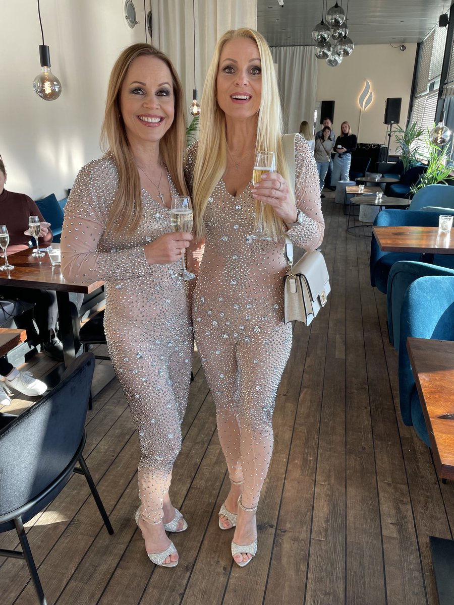 RitaTainola's tweet photo. What a nice opening party at #maljahelsinki with lots of familiar faces like #jonenikula with superdancer wife #hanna and 2007 #tangoqueen #jennabågeberg as well as #virpi&amp;katjakätkä #domakersfinland @maljahelsinki https://t.co/NVv8UhUc0Q