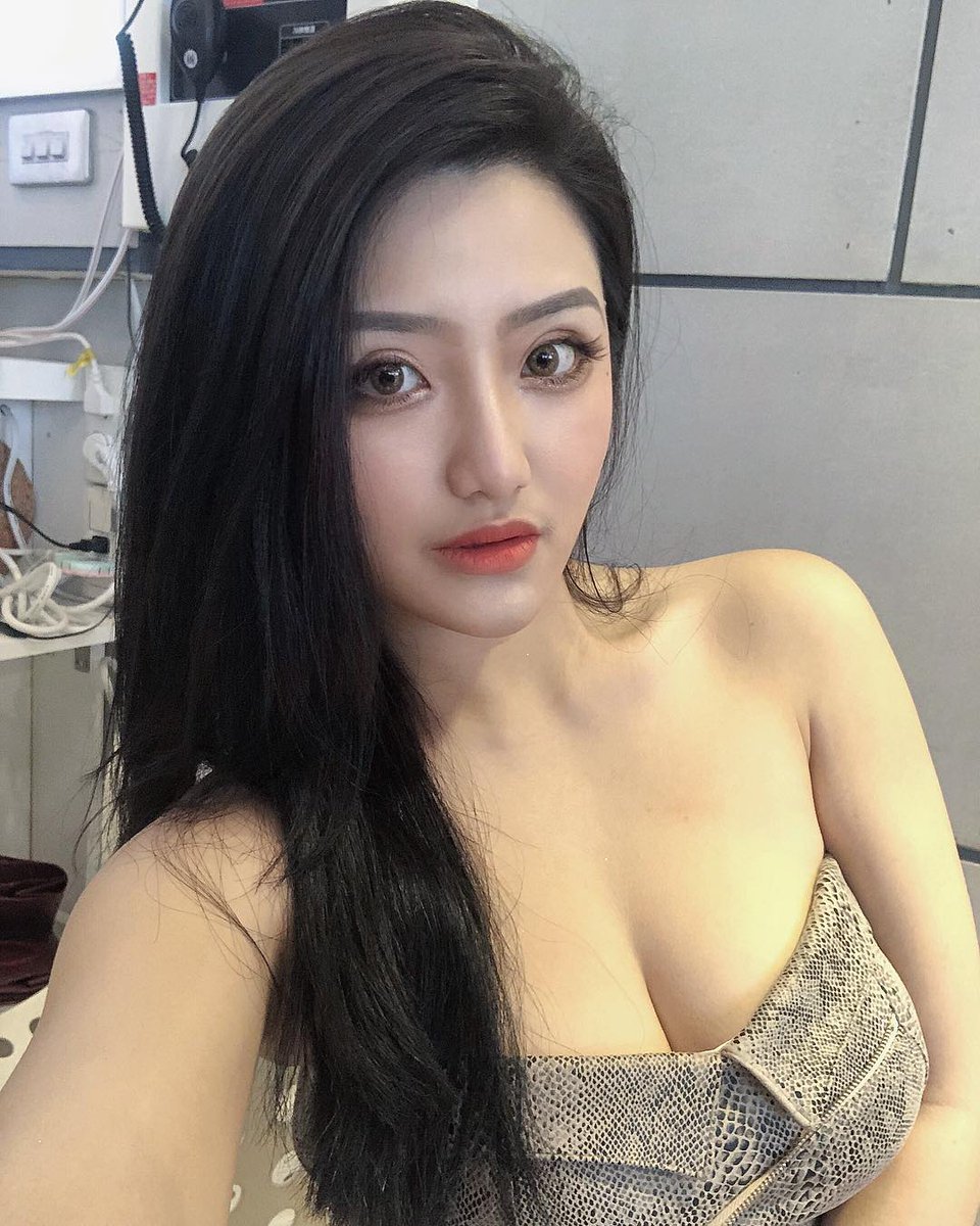 Alicianelson33's tweet photo. ekspresi aku ketika aku lagi basah dan mau minta crott di muka... ACHHH

#SANGE_AAAAAAAAAA #sangekberat #ngentotmemek #memekbecek #kontolin #kontolbrondong #ngentotcrot #MEMEKSEMPIT https://t.co/xMIRaadNzE