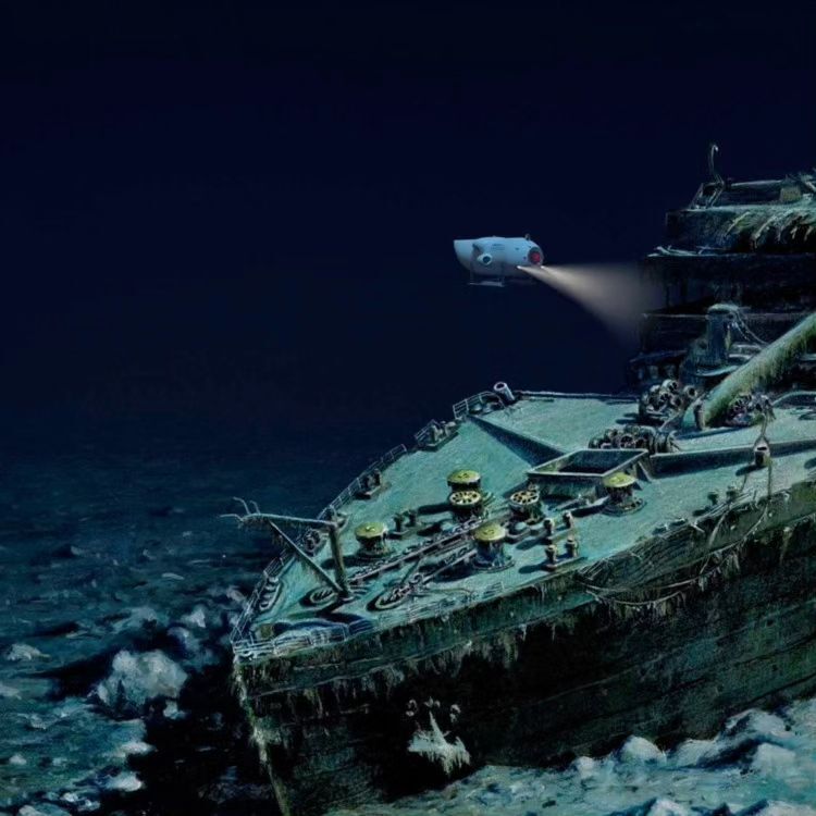 HelloLen's tweet image. Tonight, at exactly 2:20 a.m., 111 years ago, the #Titanic sank, taking with it as many as 1527 of the 2232 passengers on board.
Ever since I was a child I have always been fascinated/traumatized by this event, so much so that I watched practically all the movies inspired by…