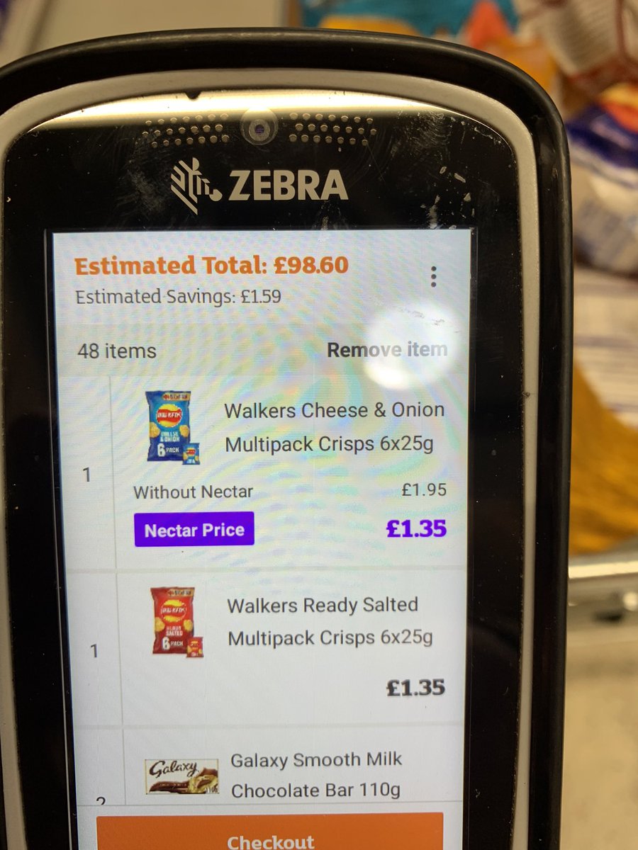 AtJasonSimpson's tweet photo. @sainsburys @nectar Why do Walkers have a Nectar price of £1.35 if I buy one, but then increases to £1.40 if I’m buying 2? @dresserman https://t.co/BVXHKYwS2R