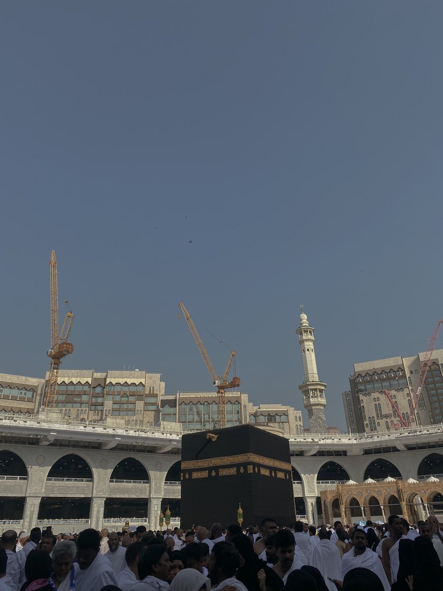 ASHGA111's tweet photo. والرُوح في رحاب مكة اتسعت
الحمدلله طاب اللقاء وقُرت العيون❤️
#الكعبة_المشرفة #المدينة_المنورة https://t.co/2OGXNyBAKr