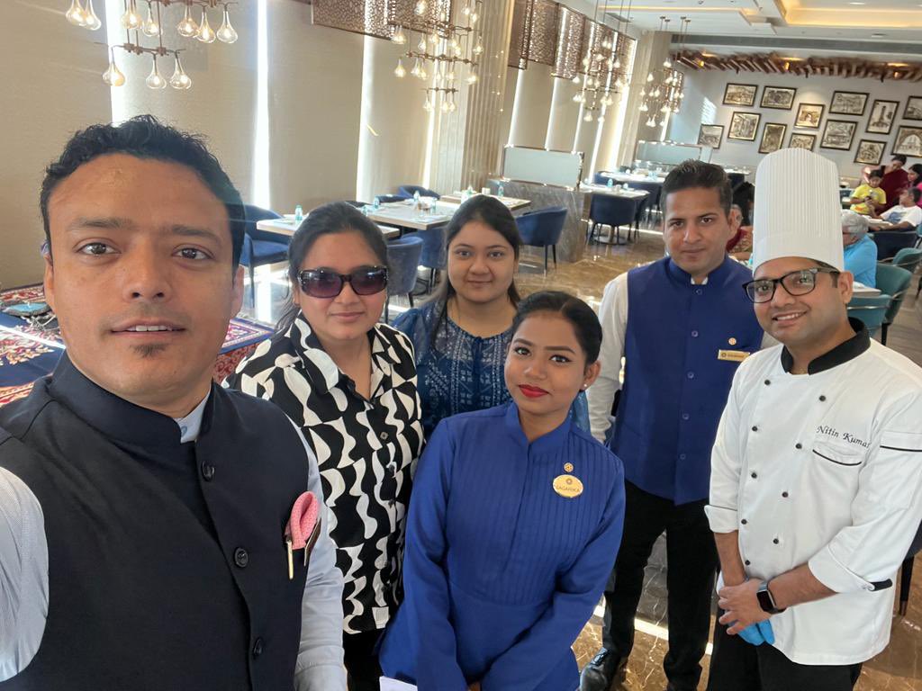 drshilparoy's tweet photo. Had a wonderful stay at #Ahmedabad. Thank you Mr Aveek Sengupta, General Manager, Chef Nitin Kumar &amp; Bharat at @TajHotels for making our stay even more memorable ☺️ #TajSkyline https://t.co/PEVIcBO7QB