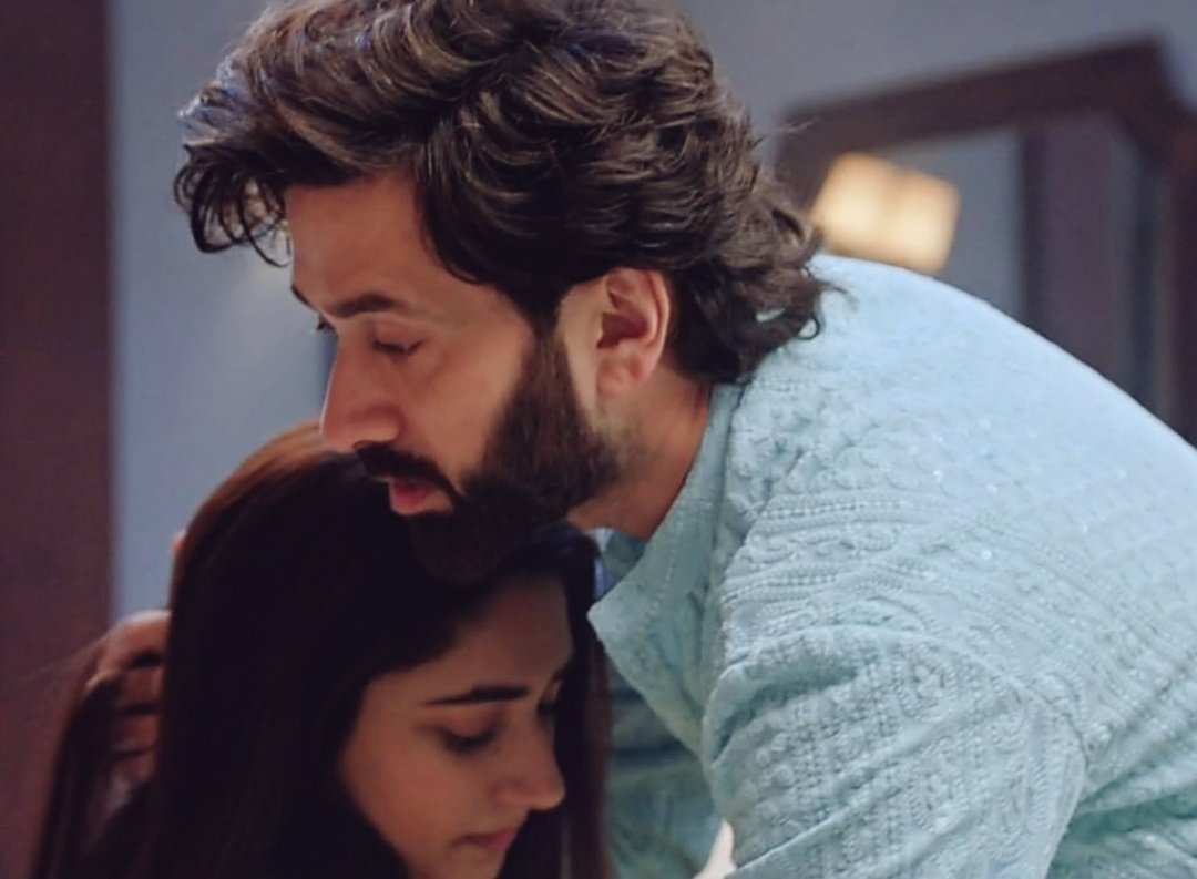 jiyarao048's tweet photo. This unmatchable ethereal magical soft mesmerizing couple ☺️✨
@NakuulMehta @disha11parmar
#RayaKaSafar
#BALH2Rayakasafar
#Rayaforinfinityandbeyond
#BadeAchheLagteHain2 https://t.co/NTqKsQprpN