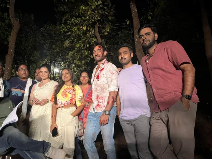 SHOOTING WRAPPED for the film #AranyerDinRatri! 

Film to be released tentatively in Pujo 2023; Produced by #PramodFilms; Starring #JeetuKamal, #KinjalNanda, #TnushreeC and more.

💥Film will face a mega-clash [Pujo'23] with #BAGHAJATIN #DawshomAvatar #JongoleMitiMashi #RaktaBeej