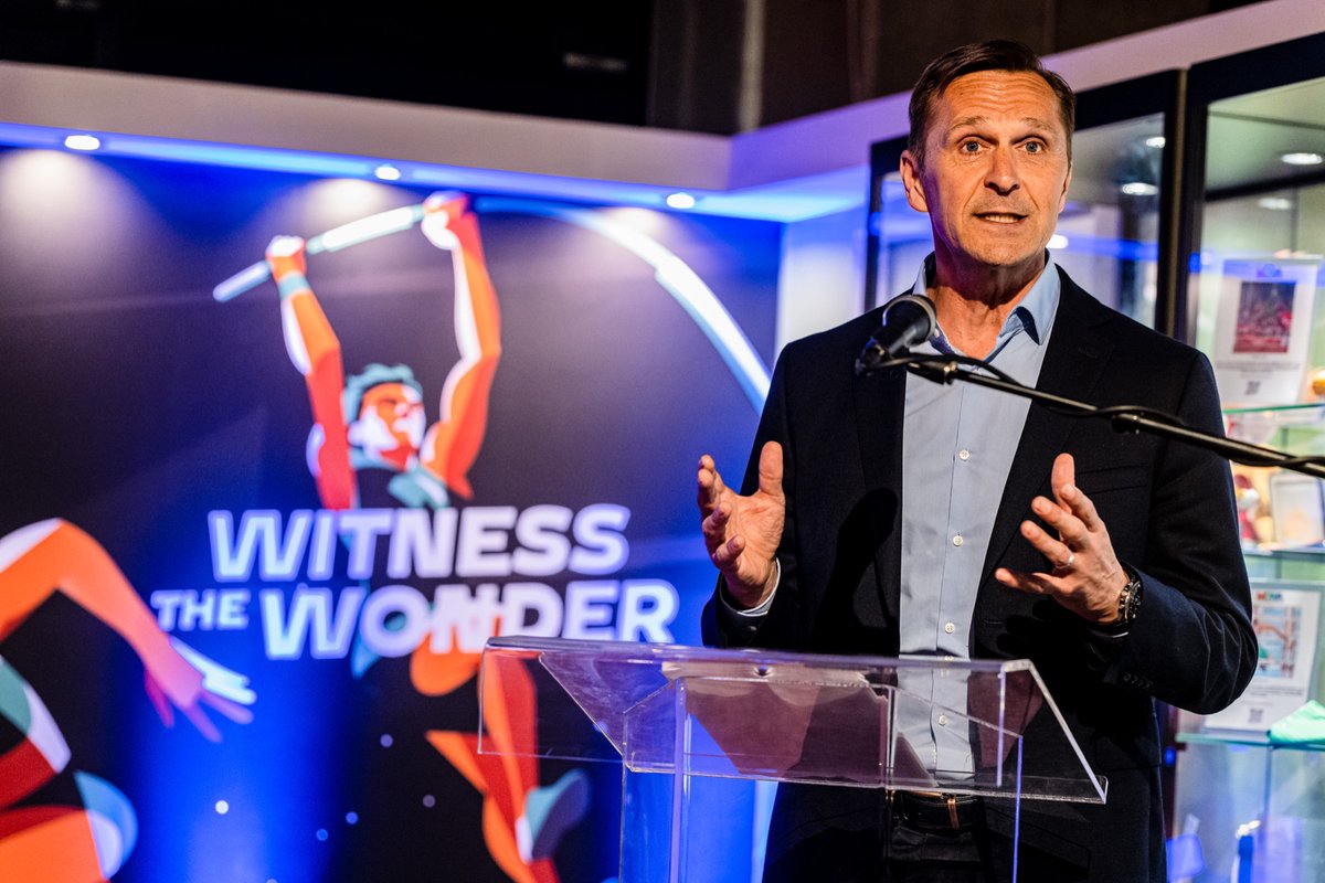 wabudapest23's tweet photo. WCH #Budapest2023 has brought MOWA Heritage, the world's largest athletics exhibition to Etele Plaza. Come see iconic moments &amp; athletes' performances, snap a selfie with Usain Bolt, and check out Duplantis' record-breaking shoes. Free entry, open daily 11-7. #MOWA #wabudapest23 https://t.co/OekdZ5MSqM