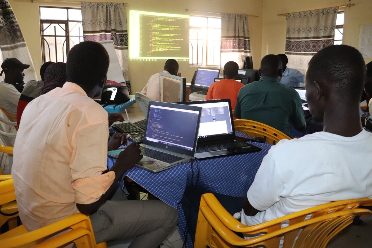 coding_program's tweet photo. CMI introduced Junub Coding Bootcamp - Web Design Course, a one month course to transform young minds into competent web designers. Participants learn HTML, CSS, Bootstrap and PHP to design responsive websites. 

#SSOT @undpsouthsudan #DigitalTransformation #codinglife https://t.co/aTbmsxISe6