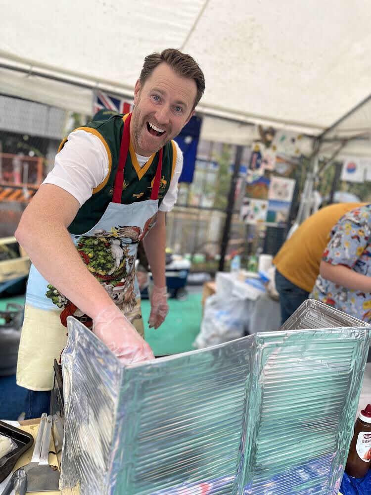 So wonderful to have the community back on campus for the @TISlearns Cherry Blossom Fair. A genuine team effort and even the rain couldn’t dampen everyone’s spirits! #sausagesizzle