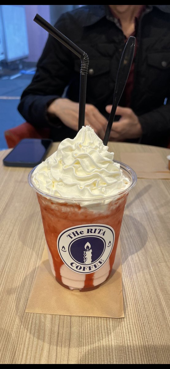super__takuya's tweet photo. 今日は桜川にある、THe RITA COFFEEさんに来ました！
ストロベリーフラペメランジュを頼んだ🍓
美味しかったです😋
甘いものを久しぶりに摂取しました！ https://t.co/UupMFbRWCg