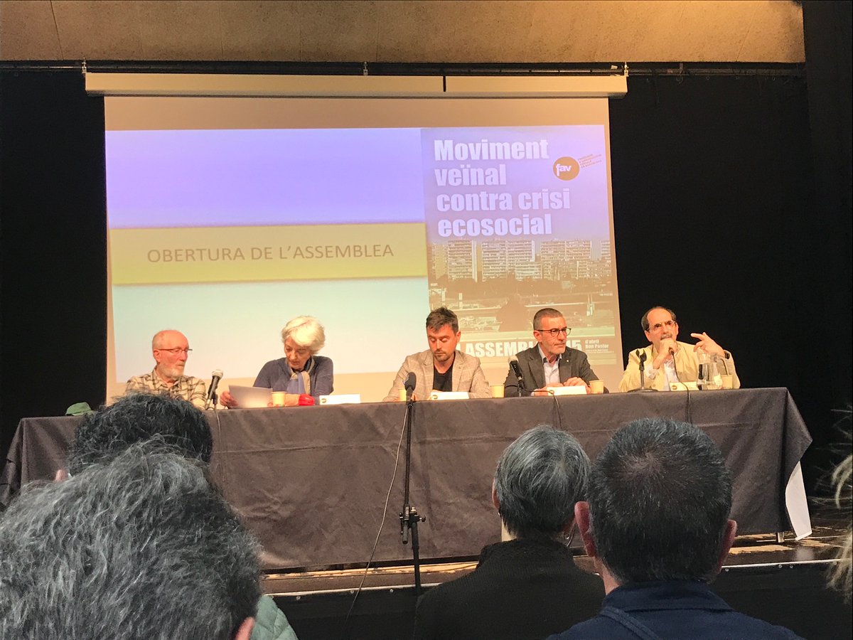 EvaCVT's tweet photo. Un any més l’ @AVSarria participa en l’Assemblea de la @FAVBcn https://t.co/gcYu3YeYqf