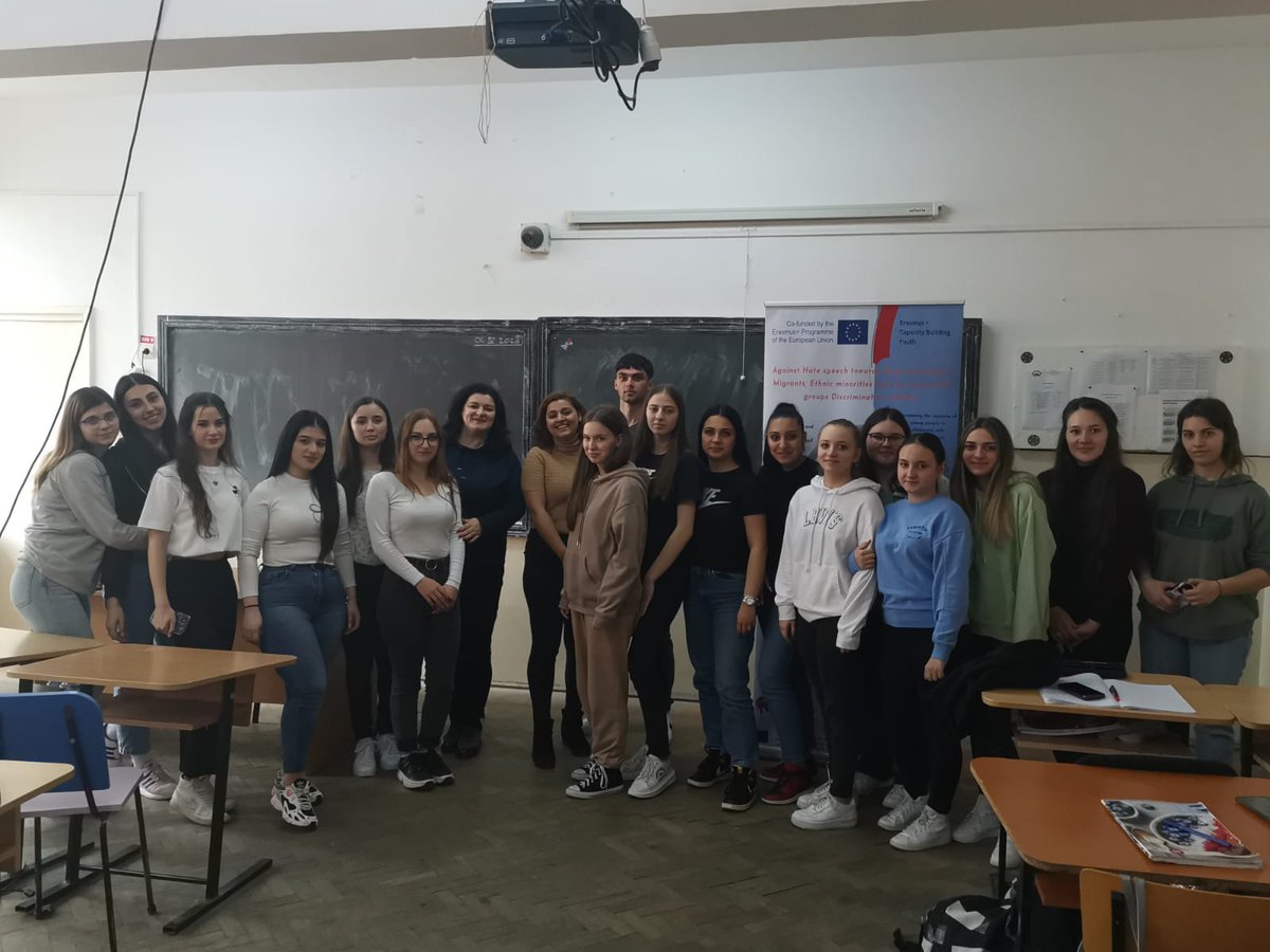 AHEAD_cby's tweet photo. On the 6th of April, #ARESEL held a 8th local action in Ploiesti with local students. A class of students of the Colegiul National Pedagogic “Regina Maria” from Ploiesti has participated to an informative and awareness event related to #AHEAD project. #EplusAHEAD #erasmusproject https://t.co/i4Mw4TSq0F