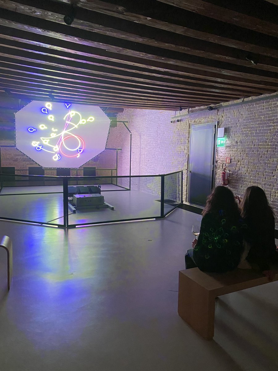 EVALcreations's tweet photo. 🎉The Home of The Human Safety Net turned one year old! Enjoyed the celebration & to interact with the #art installation using new technologies by artist #ArthurDuff curated by Luca Massimo Barbero in #piazzasanmarco #procuratievecchie #THSNinAction #Venice
👁️Open until 10/03/24 https://t.co/5t7bxjg388