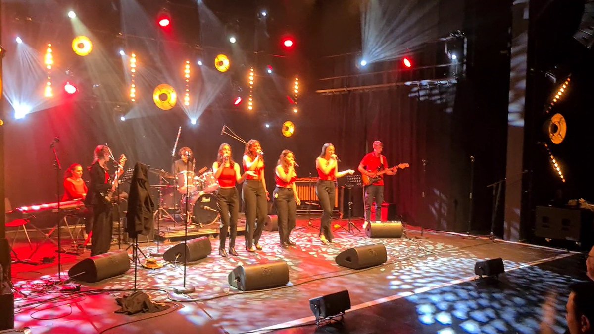 1er prix remporté pour le lycée G.Apollinaire catégorie Hybride et des supers performances pour tous ! Bravo à tous mes élèves  et bonnes vacances #team de rêve # 🥰