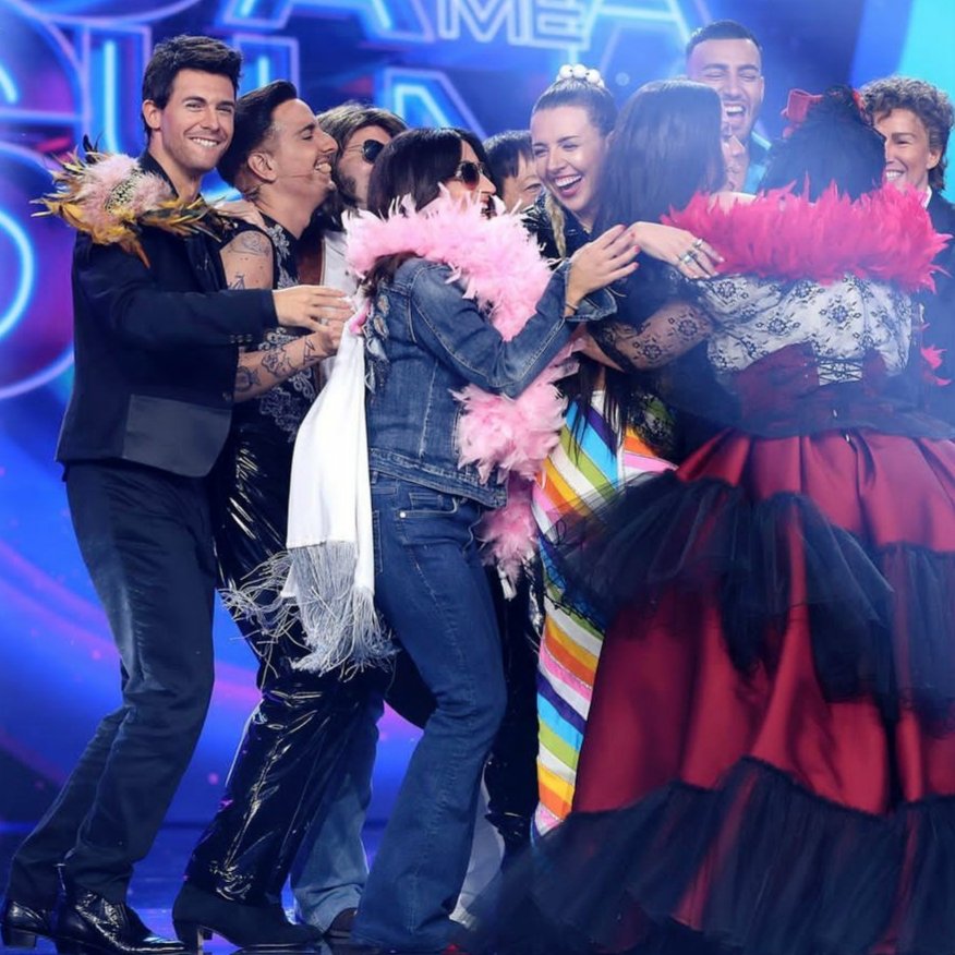 Qué cosa más linda Alfred, por favor. Muero de amor con él  😍

#TCMS3