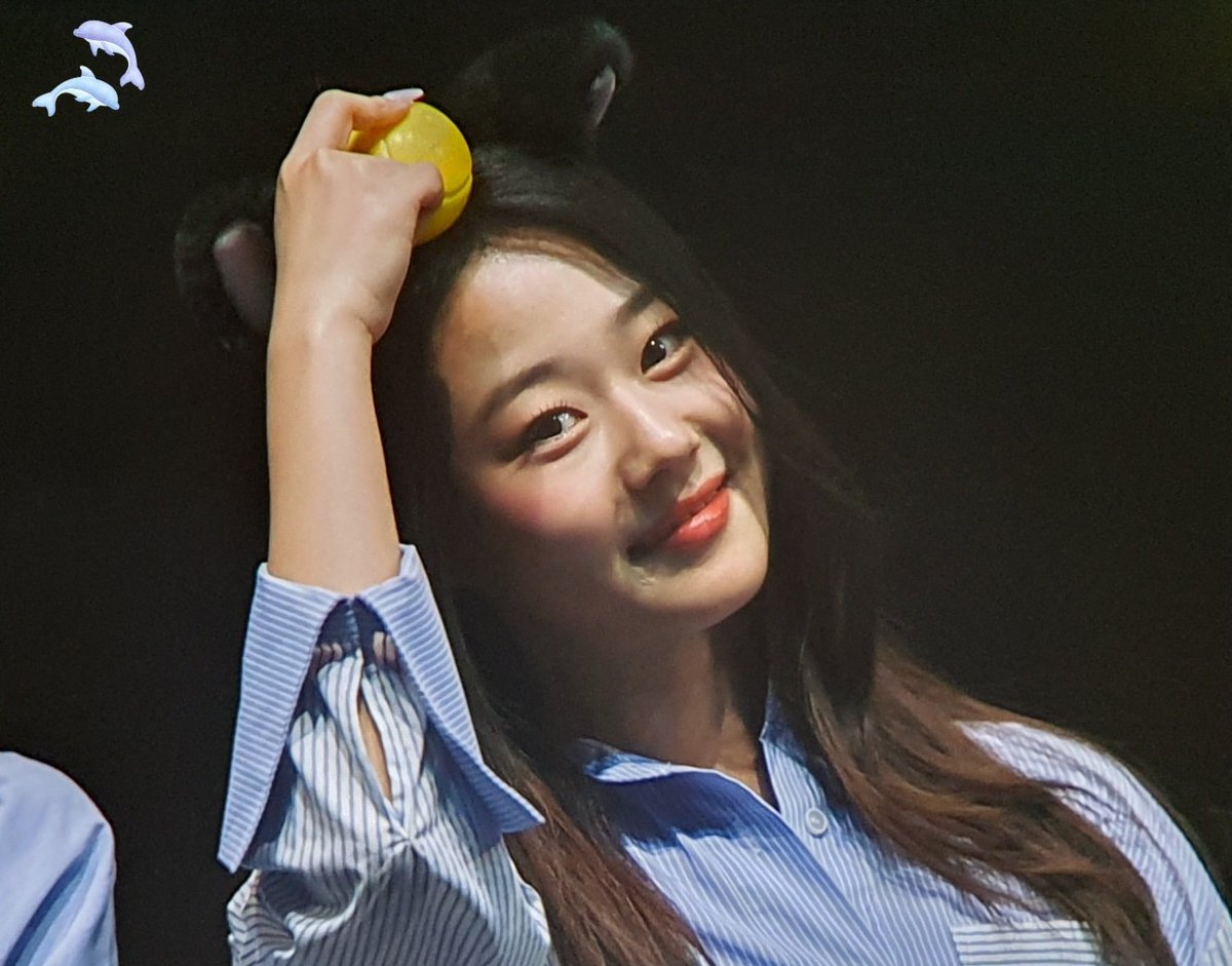 ChaeLo__'s tweet image. 230415 프리뷰

@cherrybullet 
#체리블렛 #CherryBullet #박채린 #채린 #CHAERIN