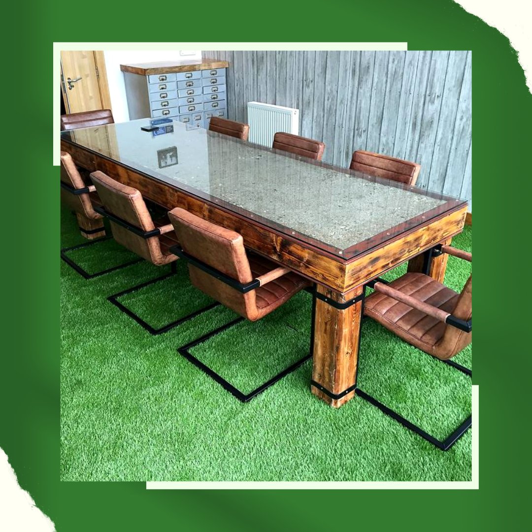 Transform your office space into a vibrant and stunning oasis with Elen's high-quality artificial grass.

#Elen #ArtificialGrass #HomeDecor #EvergreenBamboo #OfficeRenovation