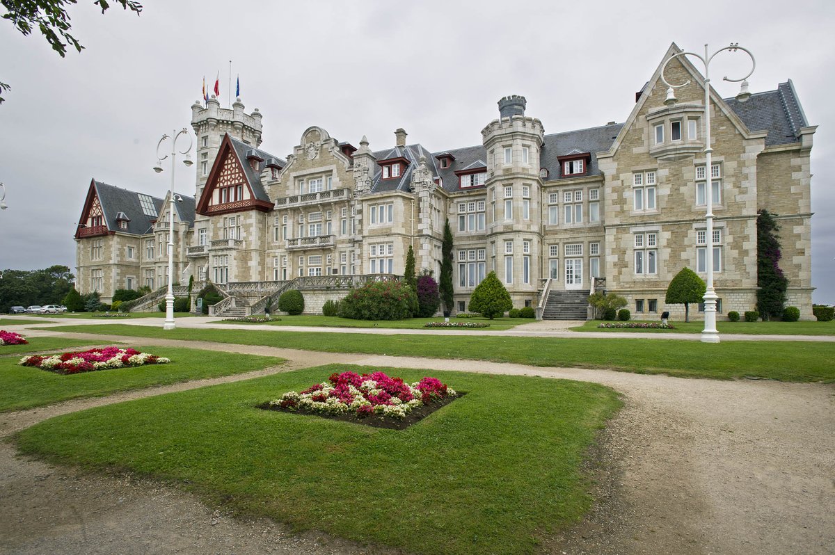 Apply now to the 2nd EIBA Summer School "Innovation and Catching-Up along the Global Value Chains: Research Methods and New Approaches"
👉🏻Cursos UIMP uimp.es/agenda-link.ht…