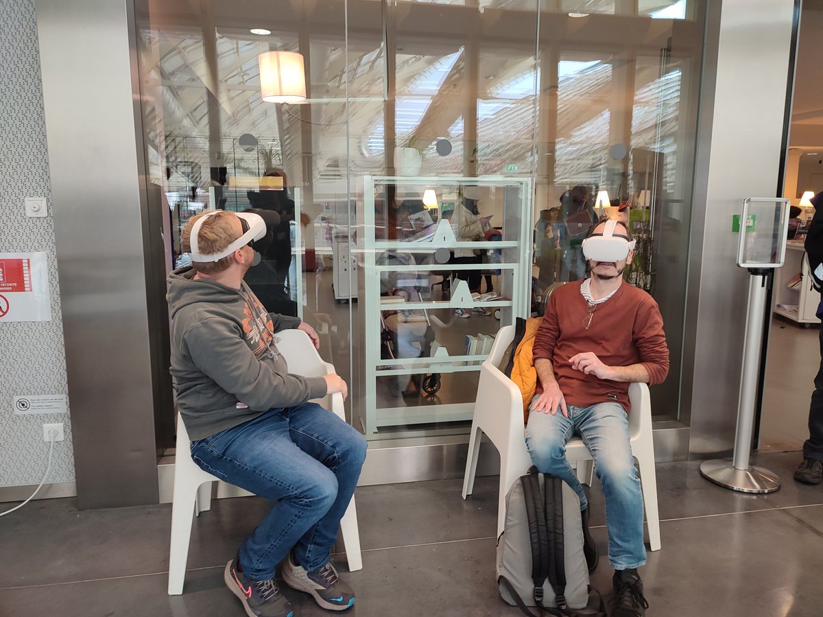 bibCanopee's tweet photo. En direct de Notre-Dame avec @Orange_France ! #VirtualReality #eternellenotredamedeparis #festivalnumok #numok https://t.co/gRKpmoJHO7