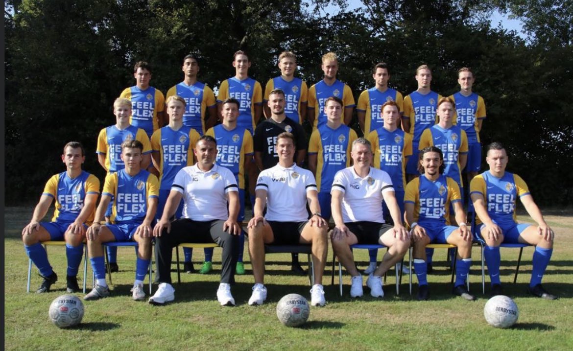 Geel38's tweet photo. Heerlijk weer en een vol voetbalprogramma op het P.W.A. Sportpark in Veghel. Om 17.30uur speelt O23-1 de topper tegen @dovo_o23.!  #komkijken #heerlijkweertje https://t.co/dRefOCD5NT