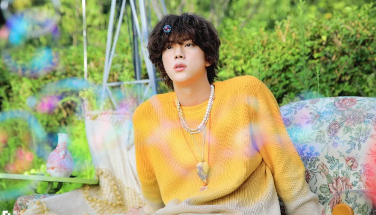 seokjin_halo's tweet photo. please reply with (5 days left):    

I vote #JIN from #BTS for #TOP100KPOPMEMBERS 

V0TE ON LINK TOO  https://t.co/KPG6wgbMfz https://t.co/UrmceUqFav