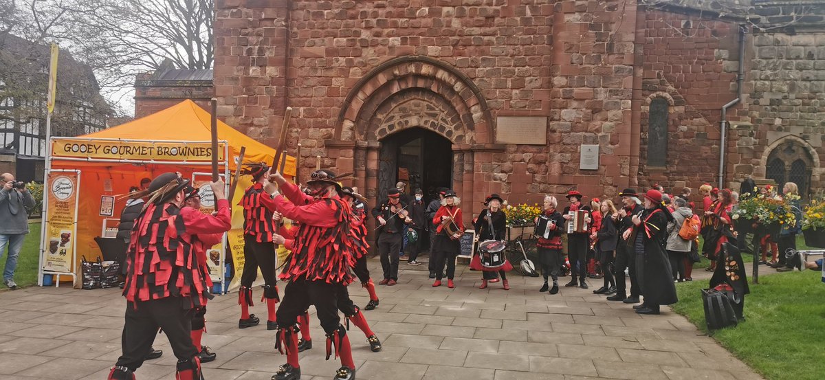 Dancing in #Shrewsbury today, St Mary's Church, #steampunk #morrisdancing