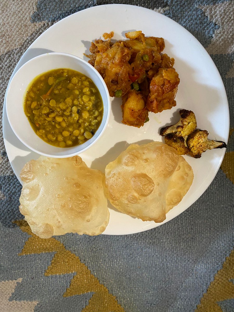 Celebrating Poila Boishak with luchi, aloo dum, bhaja and cholar dal. @havoviw #poilaboishak #luchi #Foodies