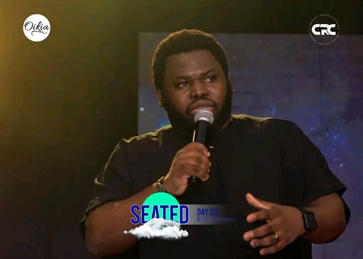 IamAkinfolarin's tweet photo. Thank you Pastor @dami_maverick for teaching me the Gospel, making me know what the believer must know. For instructions that makes me better and making me know how important prayer is! Happy birthday sir! π₯³π€ΈπΎββοΈπ€ΈπΎββοΈ
#WorldPDADay https://t.co/ZC9oPO1Gr8