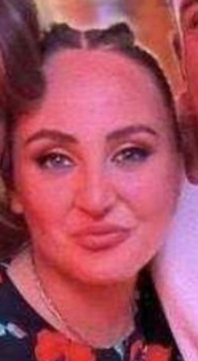 Lucaagostini222's tweet photo. RF: tengo mucho parecido con mi abuela Rocío Jurado.
Pero todos la vemos clavadita a la Mosquera
🥲🥲🤣🤣🤣🤦
#APOYOROCIO15A
#Audiencias https://t.co/pJ7cChKr9t
