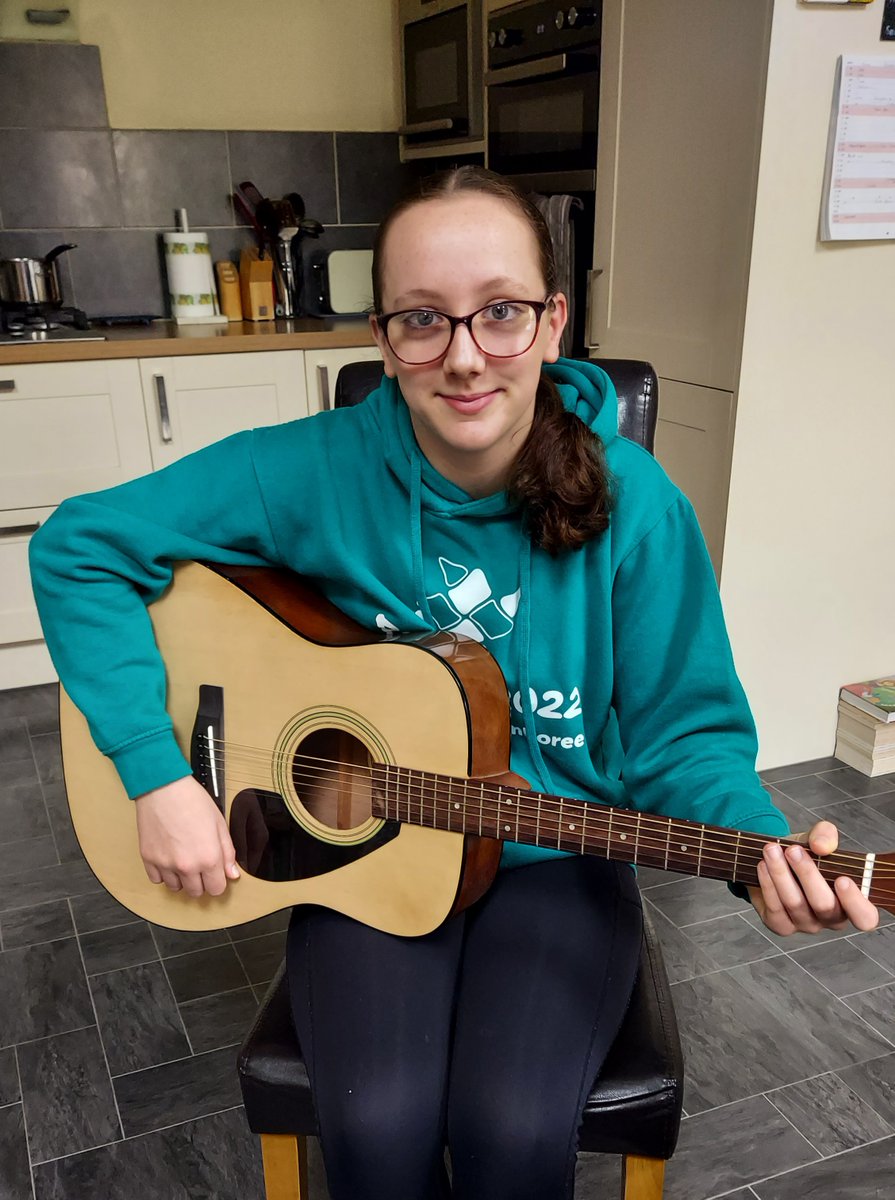 LMSlincsmusic's tweet photo. Our student of the week is Anna Simmons from @William_Farr. Mr Squires has commented on that she is always up for taking on new challenges, is proactive in the way she learns, is willing to help others and consistently shows perseverance to achieve her goals. Well done Anna! https://t.co/xmI8vsHqjN