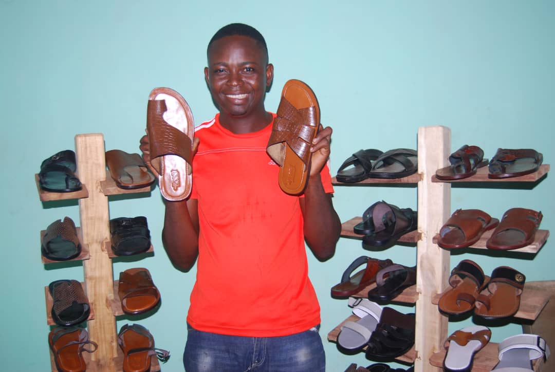 Faites juste confiance 

wa.me/p/551754582501…