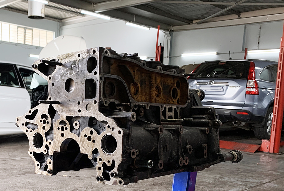 autorepairsrbg's tweet image. If you suspect your vehicle’s engine has an issue, we encourage you to book it with us ASAP 

We're @AutomobilSA approved 

#enginerepair #enginework #enginedamage #engineoverhaul #pistons #rings #rodbearings #mainbearings #headgasket #mainseals #oilseals #valveguides #valveseats