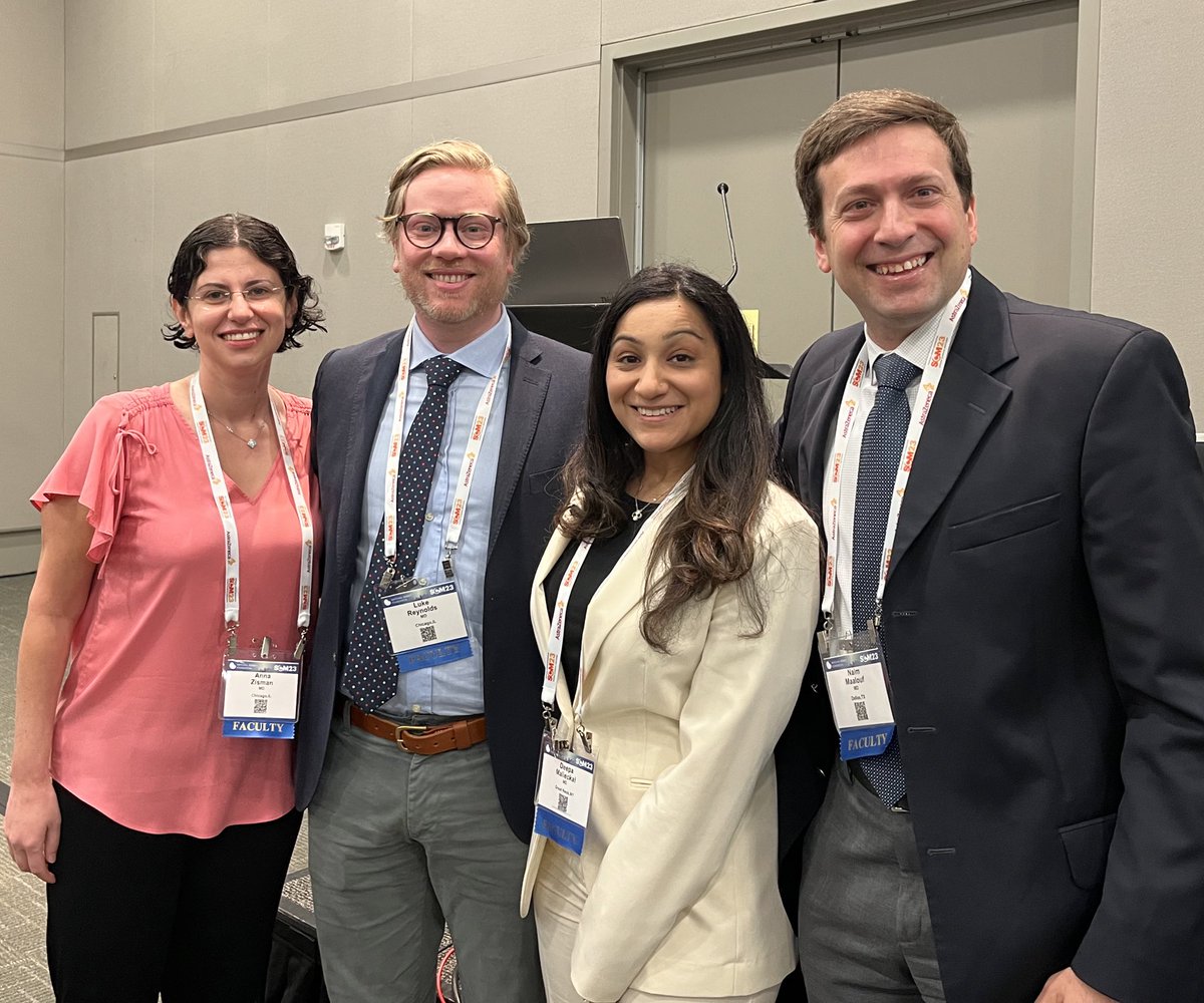 What a great group! Thanks to the nkf for inviting us to talk about our favorite subject, stones! @anna_zisman @lureynol @RupalMehtaMD #NKFClinicals @HofstraKidney