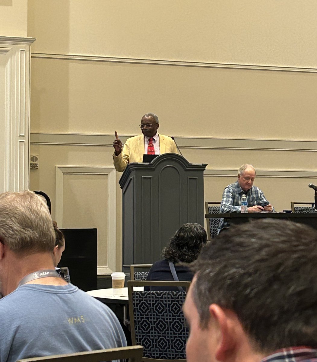 FOREfdn's tweet photo. As the #overdose crisis evolves, so must our strategies to address it. FORE Board Member Dr. H. Westley Clark spoke at #ASAM23 this morning on federal rules and guardrails for successful adoption of #contingencymanagement for the treatment of #polysubstance use. 👏 https://t.co/HHjc8KmK8T