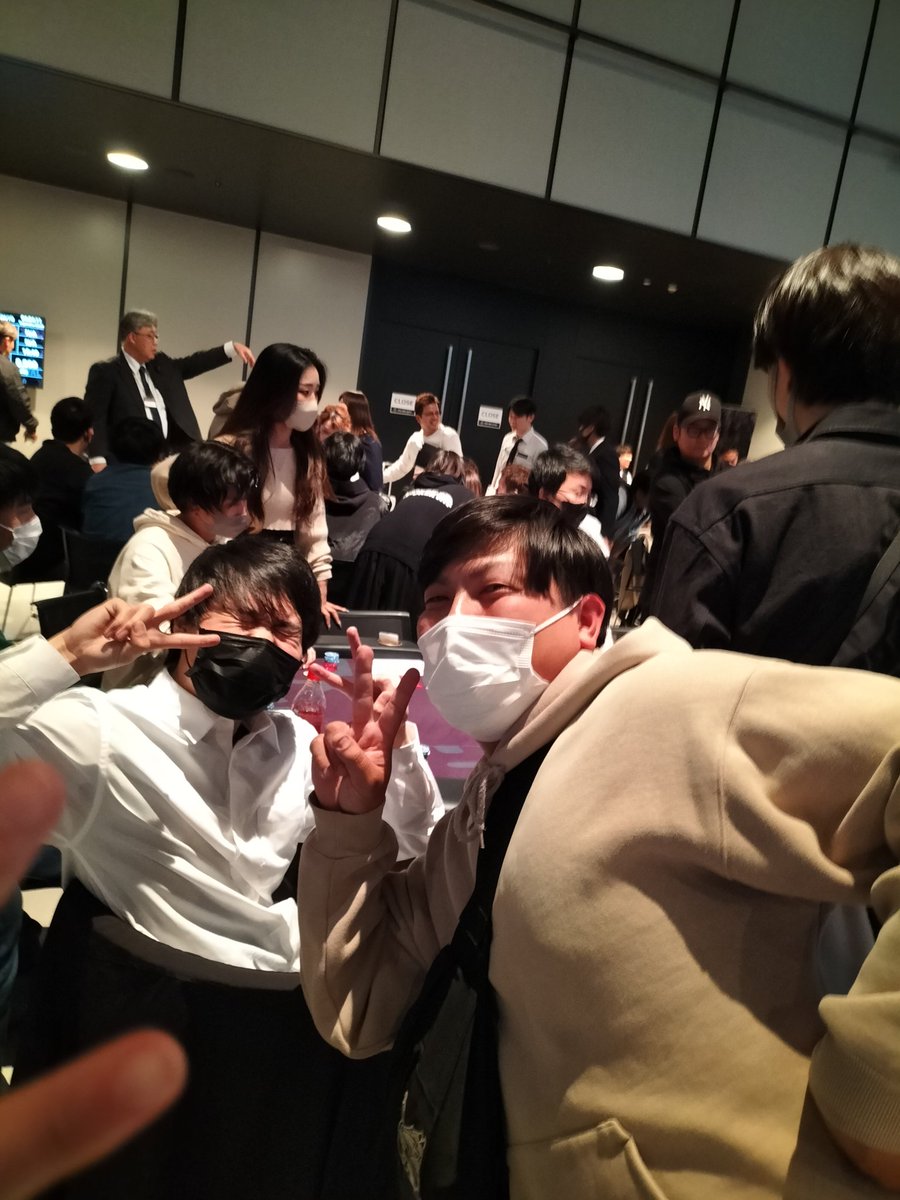 ThreeNinePoker's tweet photo. 🏆JPF🏆
👑TAG Match スペシャル👑
CCC TAG TEAM チャンピオン
🤩修平&かいり ペア🤩
CCCチャンピオンとして出場中‼️
44/174
Avr.158,000
130,000で健闘中🤩
千葉チャンピオンとして優勝目指して頑張って下さい🔥
@jpf_tw
#JPF #ThreeNine #千葉ポーカー https://t.co/PkhbLhQS4r
