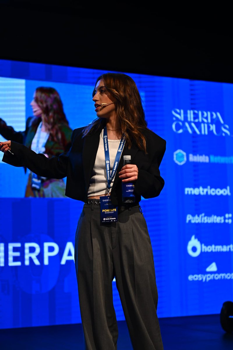 No nos olvidemos del principal objetivo en redes sociales: CREAR COMUNIDAD 🫶 <a href="/freshlyco/">Freshly Cosmetics</a> #SHERPADAY