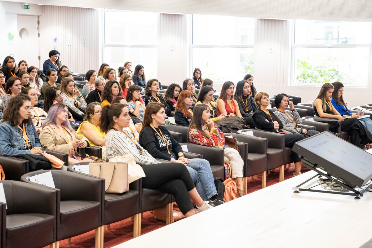 GeekGirlsPT's tweet photo. All of our afternoon talks have been presented and we couldn't be more enthusiastic about all that we heard and experienced. 💡

#g2pt #g2ptconference #geekgirlsconference23  

[📸 by https://t.co/0thklX3y5L] https://t.co/NOeg5jxB1H