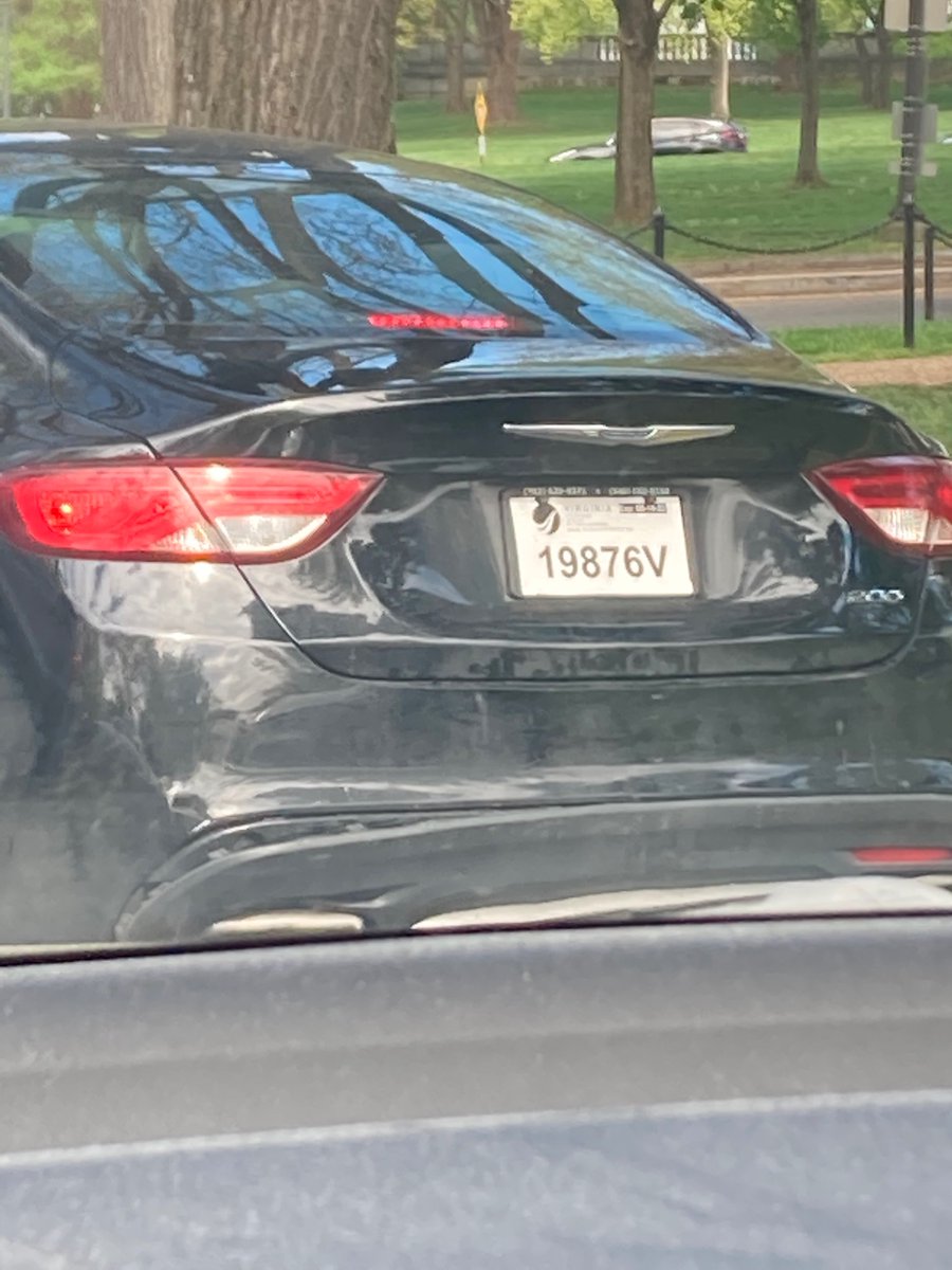morrison_tommy's tweet photo. Seen on a drive by the mall this morning. TEN failure to display current tags tickets. $10k in outstanding tickets since Nov ‘22. Maybe a few more will do the trick. What is being done about this @BrianneKNadeau @MayorBowser?  @PoPville https://t.co/jdgmeGRbPy