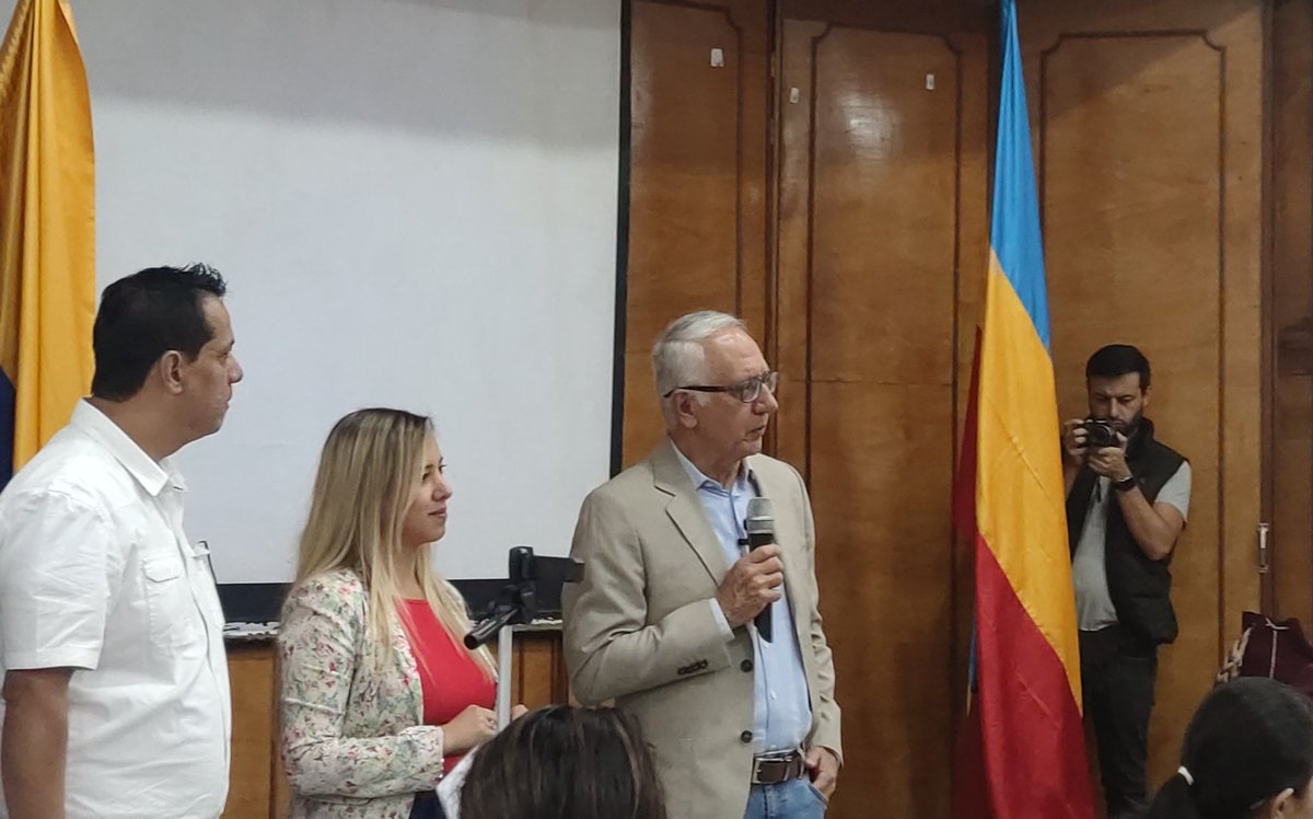 ConfirmadoCo's tweet photo. @ga_jaramillo #LoQueBogotáNecesita es impulsar la política de política pública de mujer y equidad de género. Aumentar el presupuesto para su materialización https://t.co/QZ7hcriybn