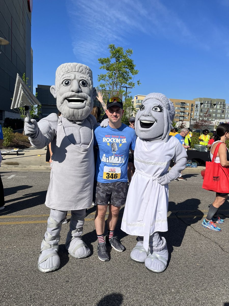 joshg_TV's tweet photo. Up early and running for a great cause! #RedShoeRun @RMHCAlabama @WBRCnews #Birmingham 🏃‍♂️😎 https://t.co/YeOD0URlb3