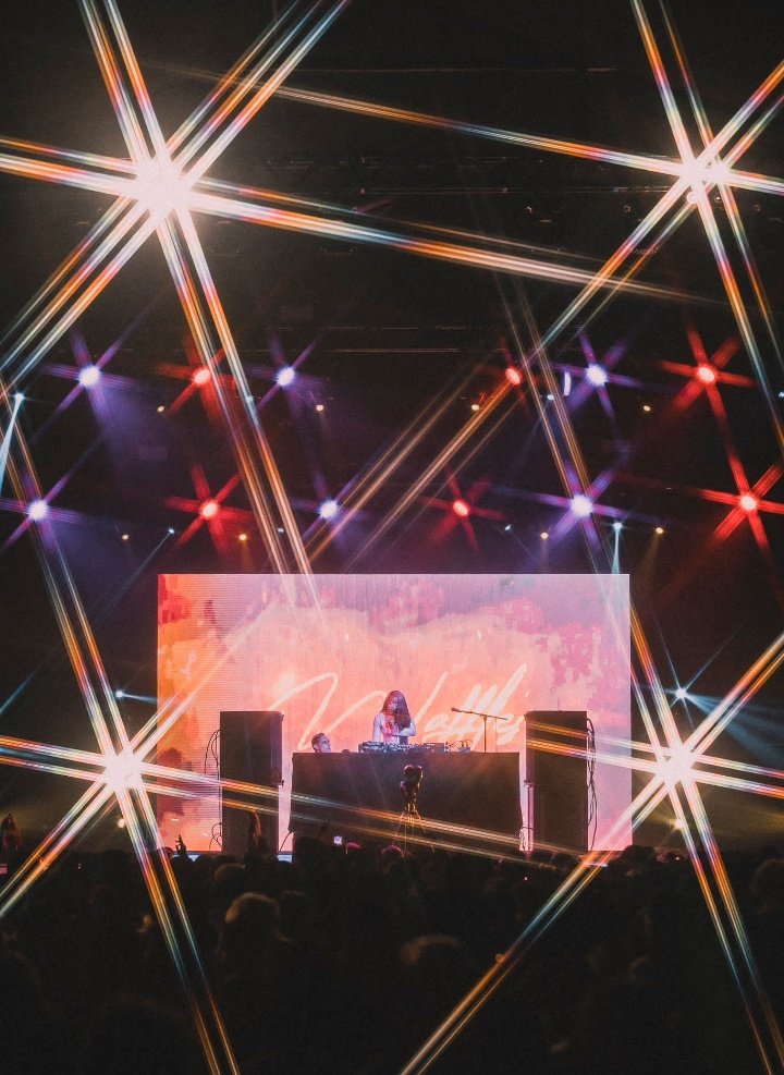 Am_Blujay's tweet image. Congratulations to Uncle Waffles , she is killing it on the World Stage.
Coachella is a big deal to any artist.
Social Media made her blow up but at some point the same platform called her talentless and prayed for her downfall.

Moral : Just Block The Negative Noise