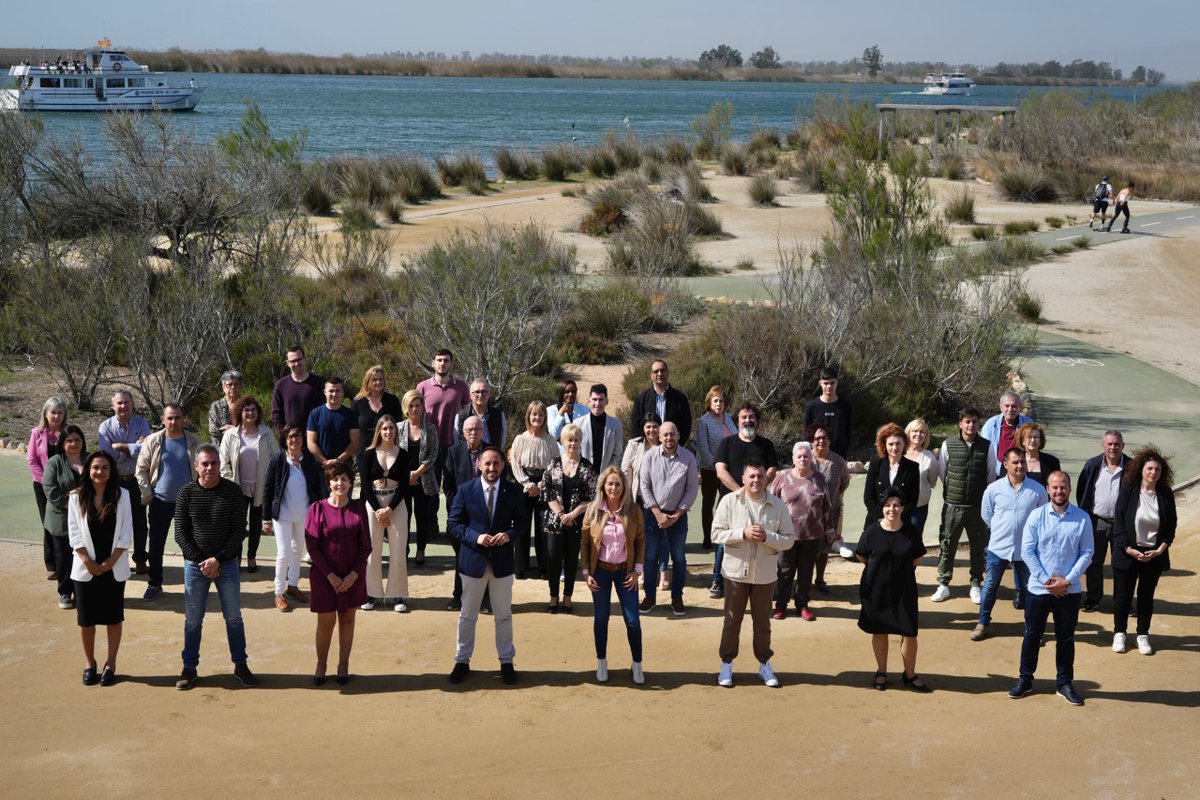 [NOTÍCIA] <a href="/ERC_MesDeltebre/">ERC-Deltebre</a>  presenta una llista cívica de 46 persones coincidint amb els anys d'independència de #Deltebre.
👉 L'acte va comptar amb la presència de la consellera <a href="/TeresaJorda/">Teresa Jordà</a>  i va congregar més de 500 persones
➕ INFO 👉tuit.cat/RCG0e