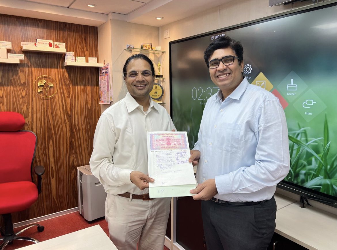 NanomedicineICT's tweet photo. We congratulate NRG’s principal investigator Dr. Ratnesh Jain (@RatneshICT) for starting a new position as Consultant at Serum Institute of India!
#scientistsofindia #seruminstituteofindia #InstituteofChemicalTechnology #Research #Academia https://t.co/nlcgoABIza