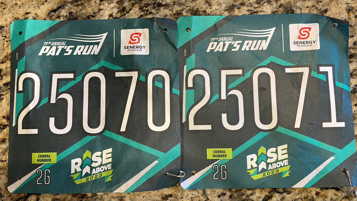 DaleBuckjr69's tweet photo. @whitneyclarktv @oliviafierro @scottpasmoretv @yettagibson @DerekStaahl @SchwartzTV @GibbyParra @ColtonShone @cerretanews @PaulHorton_TV My wife @ladyrafter and I got up early and did #PatsRun virtually. We completed our 4.2 miles and are excited this was our first one and can’t wait till next year to do it again. https://t.co/i4B1UPpbJR