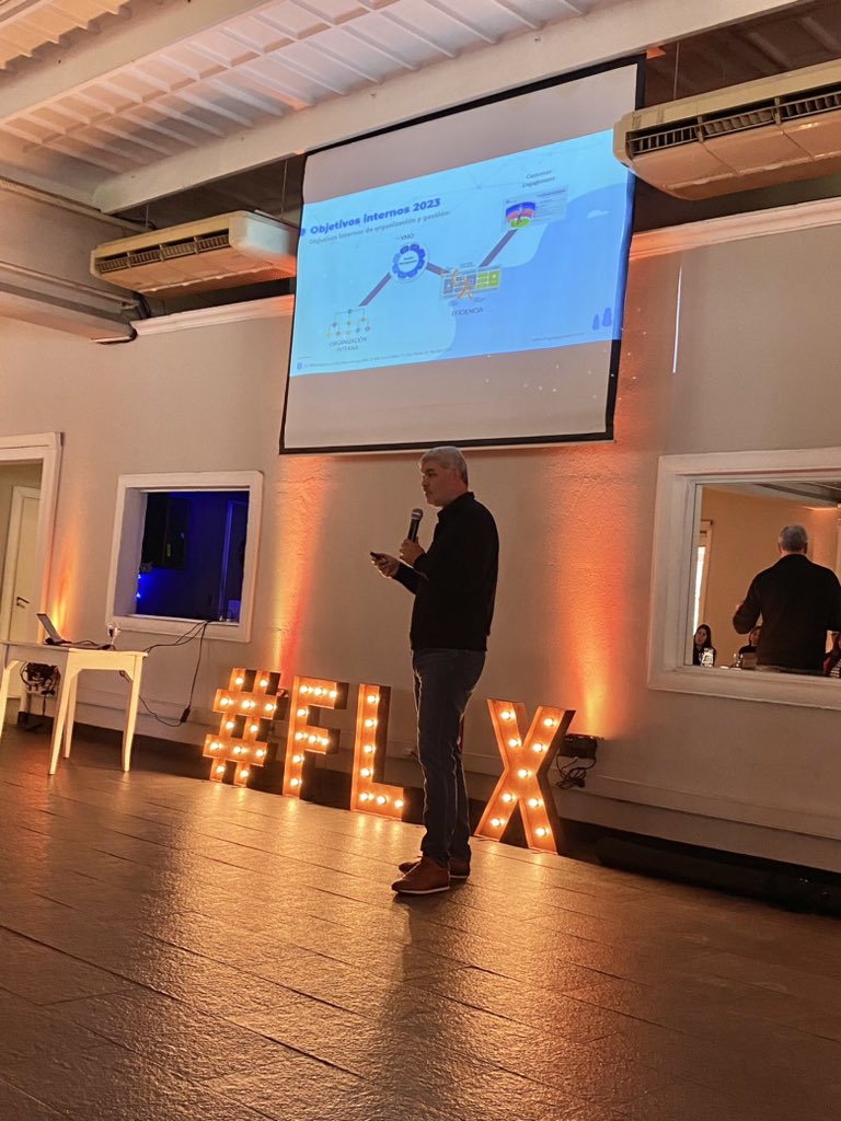 flix_trans's tweet photo. Our first 2023 #FlixSummit has begun! Our CEO and Founder, Jorge Alonso, has kicked off our event with his motivational style. #FlixSummit #FlixTeam #WeAreFlix https://t.co/y5zmzmVQLP