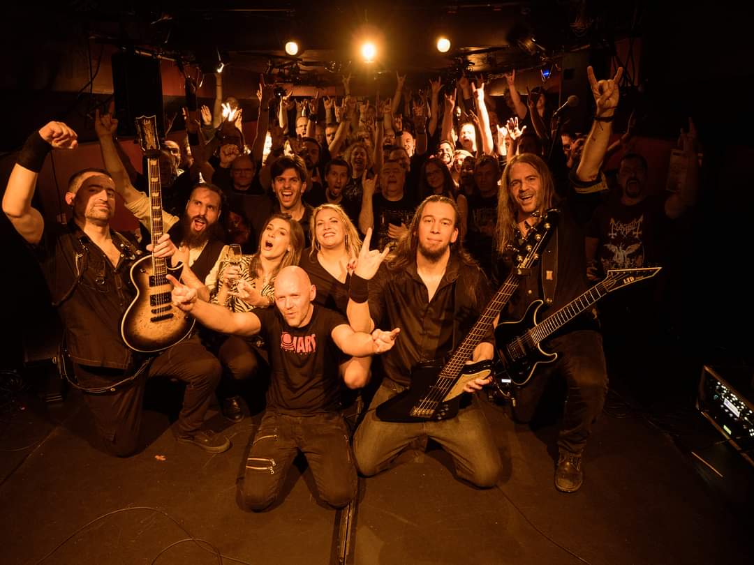 AsylumPyre's tweet image. MERCI Paris / La péniche Antipode ! Quel accueil !
Merci Attractive Chaos et tous nos guests / amis :)