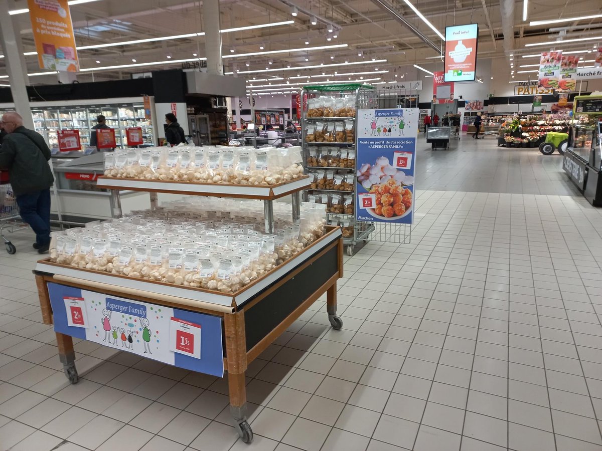 AspergerFam76's tweet photo. Rendez-vous aujourd'hui ce samedi 15 avril à Auchan Hypermarché Montivilliers pour soutenir notre belle cause en achetant des meringues et/ou des chouquettes !! 😛
.
.
.
.
.
#soutien #cause #meringues #chouquettes #AuchanHypermarché #Montivilliers #samedi15avril https://t.co/L1IM2SQRcT