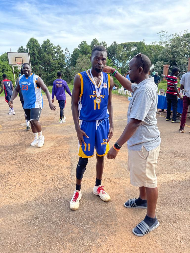FUBA_DIV1AND2's tweet photo. Tonny Okello || player of the game

Old tymers 56-54 UMU flames

@umu_flames suffer their first loss of the season
#FubaDiv1and2 https://t.co/WxAVeSw6zY