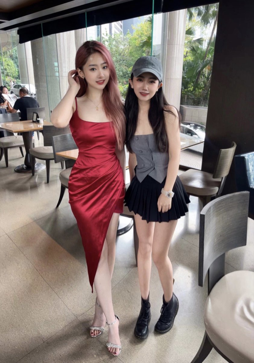 BreeYinWeb3's tweet photo. HK❤️偶遇@xiaohangzhang7 😺 https://t.co/ygGYXHMxGV